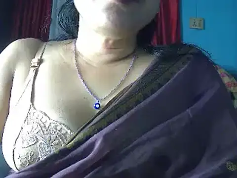 Snapshot of LOVERIAKOL chatting on January 13, 2025, 12:02 pm LOVERIAKOL online show from January 13, 2025, 12:02 pm