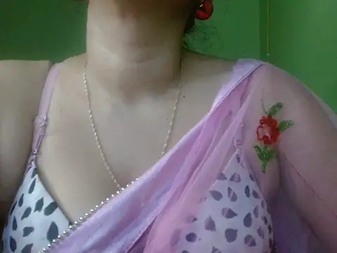 LOVERIAKOL online show from February 6, 2026, 6:44 pm