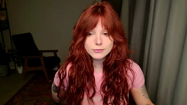Elsie Ginger online show from April 21, 2026, 8:23 pm