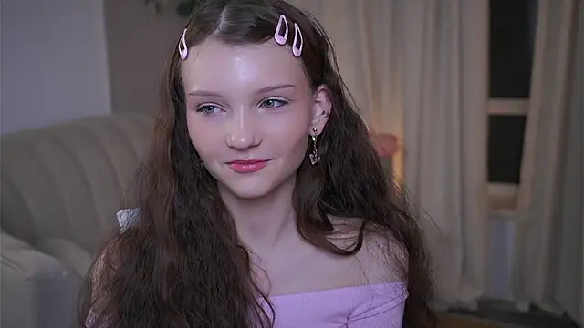 CindyGarrison online show from April 3, 2026, 11:58 pm