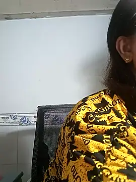 phnz online show from February 3, 2025, 11:53 am