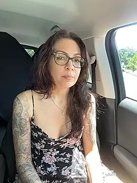 BeautifulMesss online show from June 12, 2026, 3:22 pm