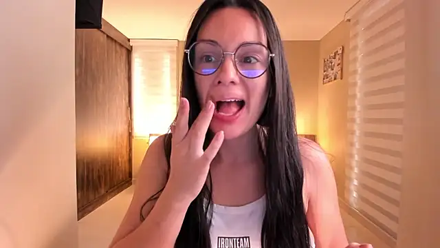 anabel 025 online show from February 13, 2025, 1:15 pm