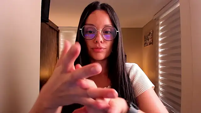 anabel 025 online show from September 10, 2025, 4:18 pm