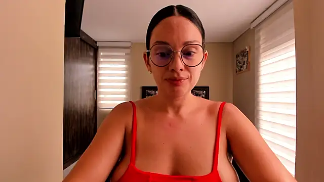 anabel 025 online show from February 10, 2026, 4:11 pm