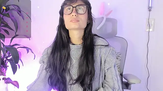 NayeCloud online show from April 3, 2026, 4:32 am