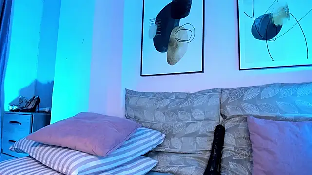 Snapshot of rose_xd chatting on February 1, 2025, 1:02 am rose xd online show from February 1, 2025, 1:02 am