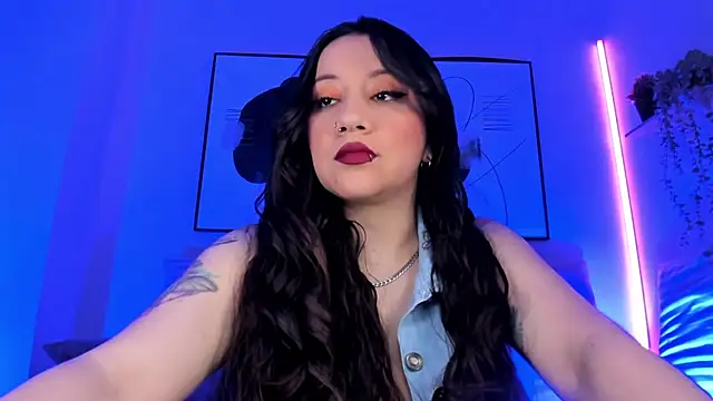 Snapshot of rose_xd chatting on February 6, 2025, 12:54 am rose xd online show from February 6, 2025, 12:54 am