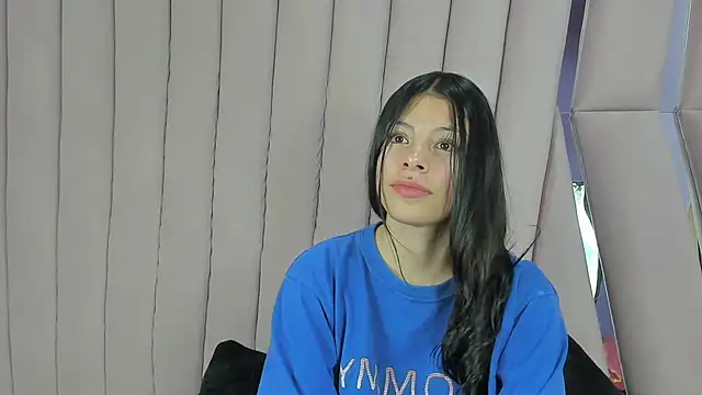 Sasha Petitte online show from October 9, 2025, 4:43 am