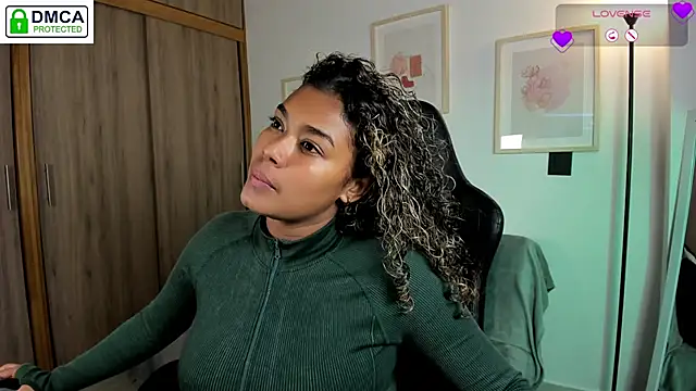 aleja montiel   online show from November 12, 2025, 1:00 pm