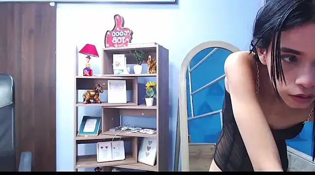 Snapshot of Jasmin_Skinny chatting on January 7, 2025, 4:29 am Jasmin Skinny online show from January 7, 2025, 4:29 am