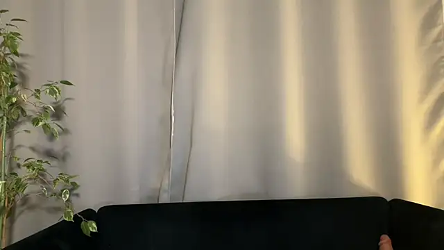 Snapshot of weshycouple chatting on February 2, 2025, 7:14 pm weshycouple online show from February 2, 2025, 7:14 pm