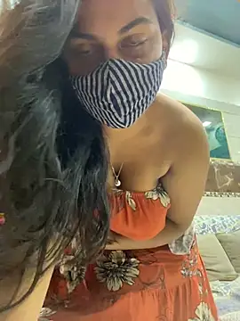 Snapshot of HaaniKaur chatting on January 8, 2025, 4:44 pm HaaniKaur online show from January 8, 2025, 4:44 pm