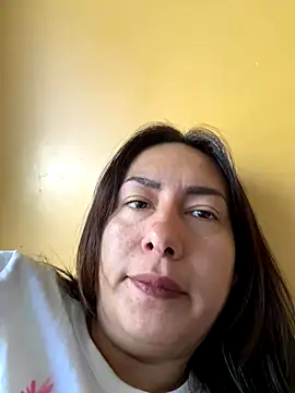 Snapshot of xLadyScarlettx chatting on October 5, 2025, 4:05 pm xLadyScarlettx online show from October 5, 2025, 4:05 pm