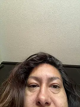 xLadyScarlettx online show from October 28, 2025, 1:36 pm