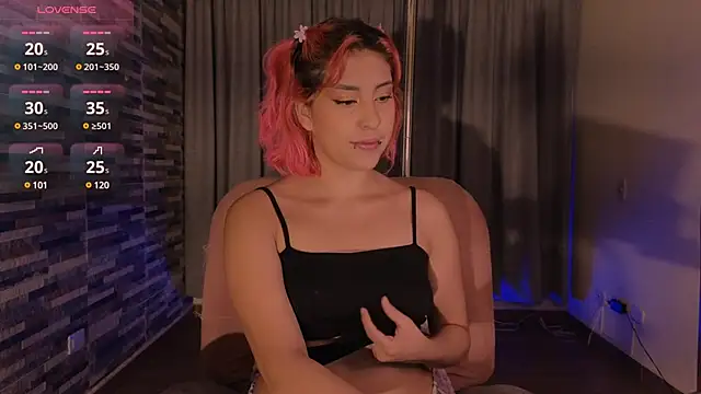 Snapshot of Hairyandsexysalma chatting on December 17, 2024, 4:12 am Hairyandsexysalma online show from December 17, 2024, 4:12 am