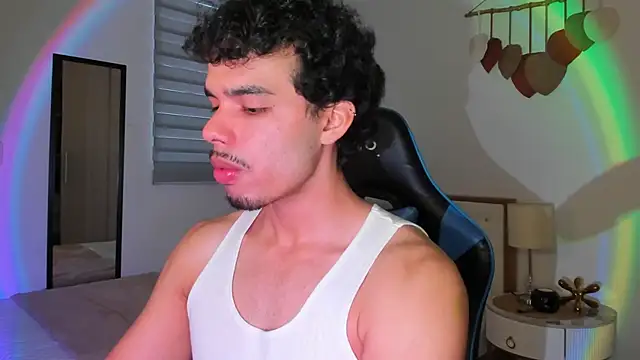 Snapshot of mateoleonee chatting on February 15, 2025, 8:01 pm mateoleonee online show from February 15, 2025, 8:01 pm