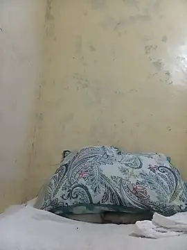 sexxylucia online show from February 9, 2026, 11:09 pm