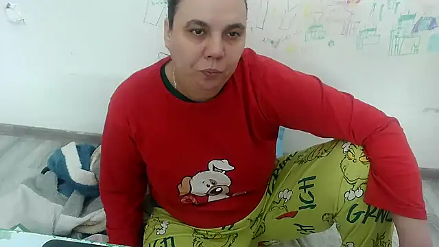 Snapshot of VixenBya chatting on February 3, 2026, 9:47 am VixenBya online show from February 3, 2026, 9:47 am