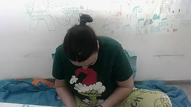 Snapshot of VixenBya chatting on February 27, 2026, 7:30 am VixenBya online show from February 27, 2026, 7:30 am