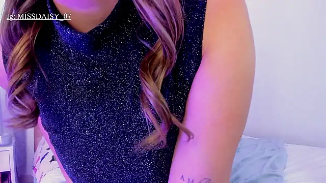 Snapshot of Daisy_Brown01 chatting on December 1, 2024, 5:24 pm Daisy Brown01 online show from December 1, 2024, 5:24 pm