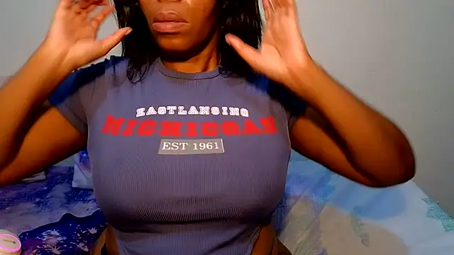 SexyFreaky  online show from March 5, 2025, 8:53 pm