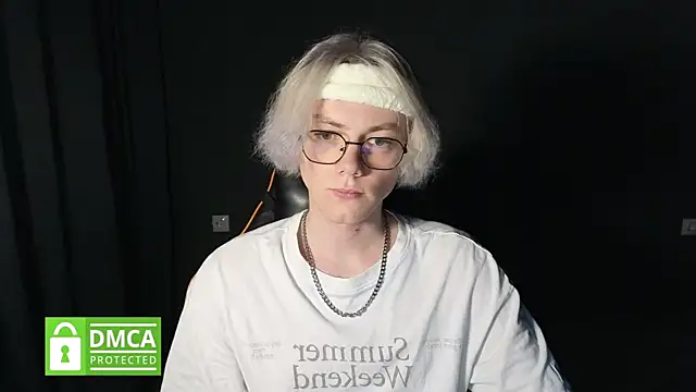 Snapshot of Keytaro chatting on May 5, 2026, 2:14 pm Keytaro online show from May 5, 2026, 2:14 pm