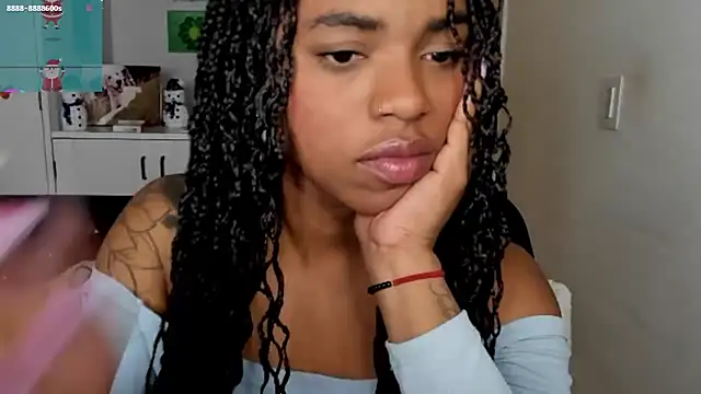 Snapshot of Marce_22 chatting on December 23, 2024, 10:10 am Marce 22 online show from December 23, 2024, 10:10 am