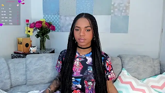 Snapshot of Marce_22 chatting on March 17, 2025, 8:51 am Marce 22 online show from March 17, 2025, 8:51 am