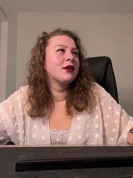 Snapshot of Fancy-Francy chatting on December 12, 2024, 3:27 pm Fancy-Francy online show from December 12, 2024, 3:27 pm