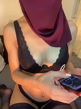Beautiful arab online show from January 4, 2025, 10:55 pm