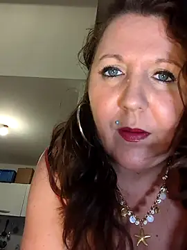 Snapshot of Candy-Desire chatting on July 18, 2026, 6:34 pm Candy-Desire online show from July 18, 2026, 6:34 pm