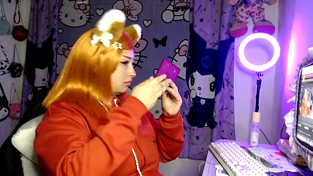 lussyevans24 online show from February 12, 2026, 4:29 am