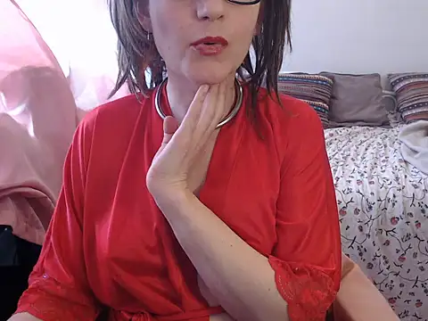 Snapshot of SofieStarlet chatting on June 15, 2026, 1:57 pm SofieStarlet online show from June 15, 2026, 1:57 pm