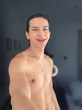 Snapshot of cybercosmiiic chatting on February 20, 2025, 7:08 pm cybercosmiiic online show from February 20, 2025, 7:08 pm