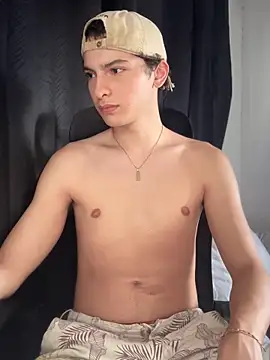 Snapshot of cybercosmiiic chatting on September 18, 2025, 9:28 pm cybercosmiiic online show from September 18, 2025, 9:28 pm