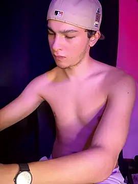 cybercosmiiic online show from January 15, 2026, 8:12 pm