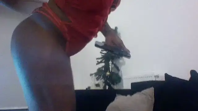 Snapshot of Cinderella_Jewels_ chatting on November 29, 2025, 10:57 pm Cinderella Jewels online show from November 29, 2025, 10:57 pm