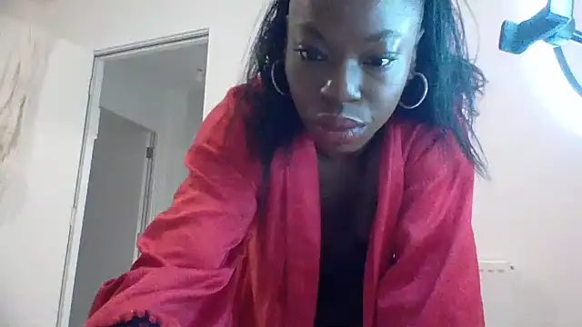 Snapshot of Cinderella_Jewels_ chatting on December 1, 2025, 9:58 am Cinderella Jewels online show from December 1, 2025, 9:58 am