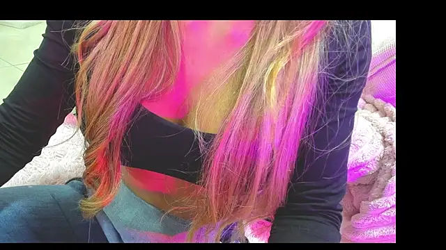 PamelaReall online show from June 10, 2026, 4:01 am