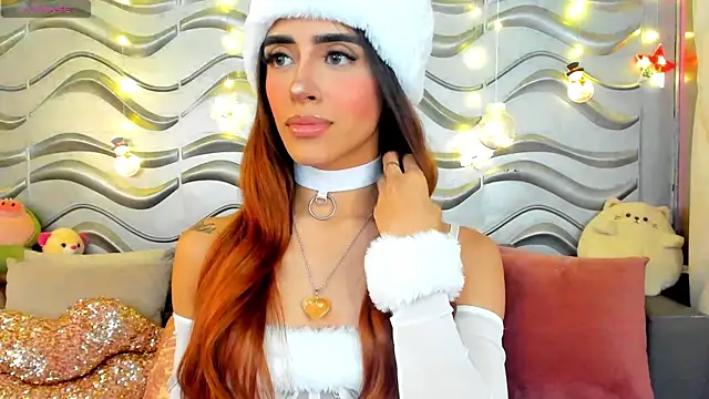 Snapshot of StormiRusso chatting on December 15, 2024, 12:51 am StormiRusso online show from December 15, 2024, 12:51 am