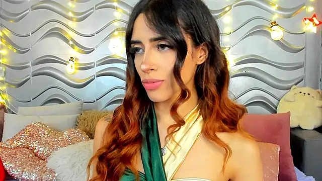 Snapshot of StormiRusso chatting on January 1, 2025, 2:19 am StormiRusso online show from January 1, 2025, 2:19 am