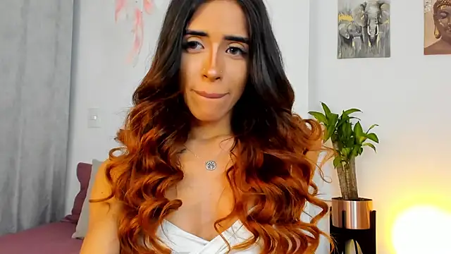 Snapshot of StormiRusso chatting on January 17, 2025, 2:08 am StormiRusso online show from January 17, 2025, 2:08 am