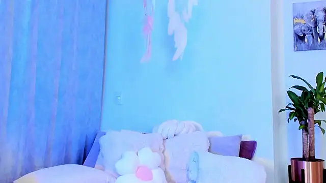 Snapshot of StormiRusso chatting on March 10, 2025, 3:12 am StormiRusso online show from March 10, 2025, 3:12 am