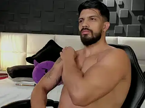 Snapshot of DannSaenz chatting on February 2, 2025, 6:26 am DannSaenz online show from February 2, 2025, 6:26 am