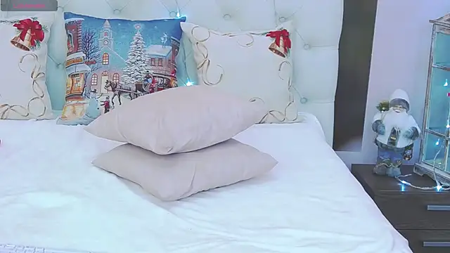 Snapshot of VioletUmi chatting on December 25, 2024, 2:34 pm VioletUmi online show from December 25, 2024, 2:34 pm