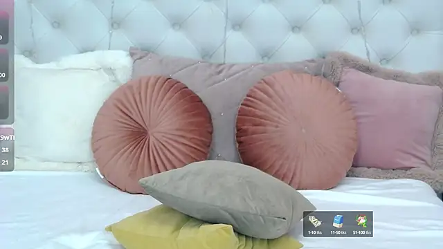 Snapshot of VioletUmi chatting on February 28, 2025, 2:20 pm VioletUmi online show from February 28, 2025, 2:20 pm