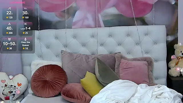 Snapshot of VioletUmi chatting on March 1, 2025, 8:34 am VioletUmi online show from March 1, 2025, 8:34 am