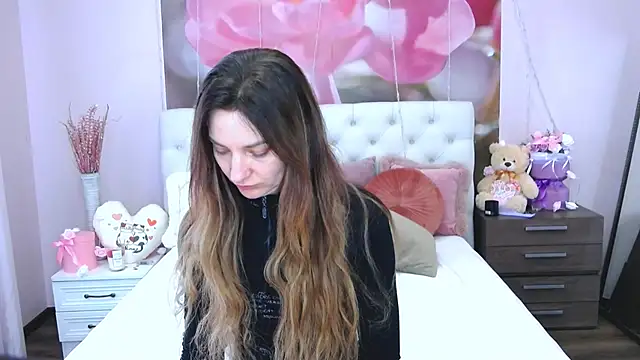 Snapshot of VioletUmi chatting on March 23, 2025, 9:10 am VioletUmi online show from March 23, 2025, 9:10 am