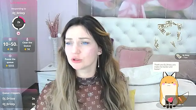 Snapshot of VioletUmi chatting on September 25, 2025, 9:35 am VioletUmi online show from September 25, 2025, 9:35 am